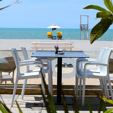 Hotel Andi Durrës Zewnętrze zdjęcie