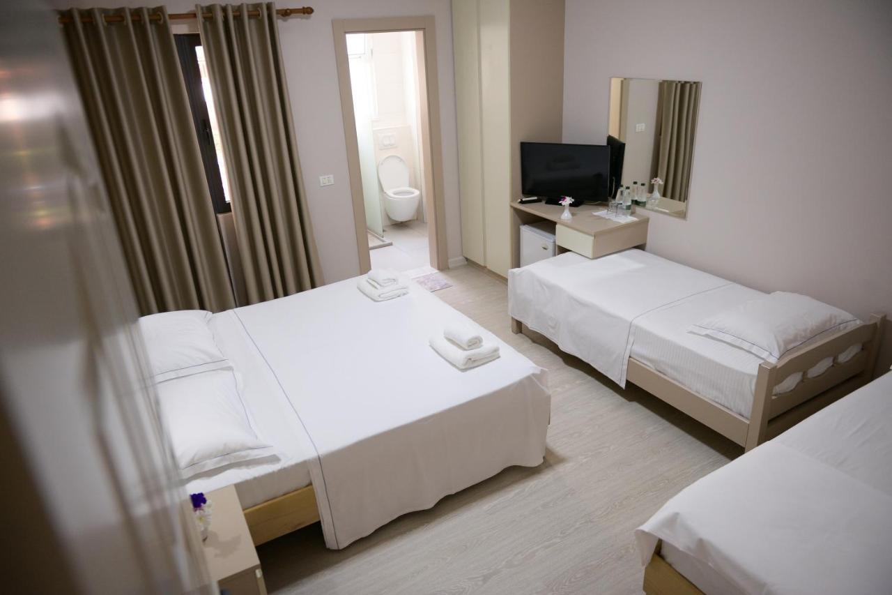 Hotel Andi Durrës Zewnętrze zdjęcie