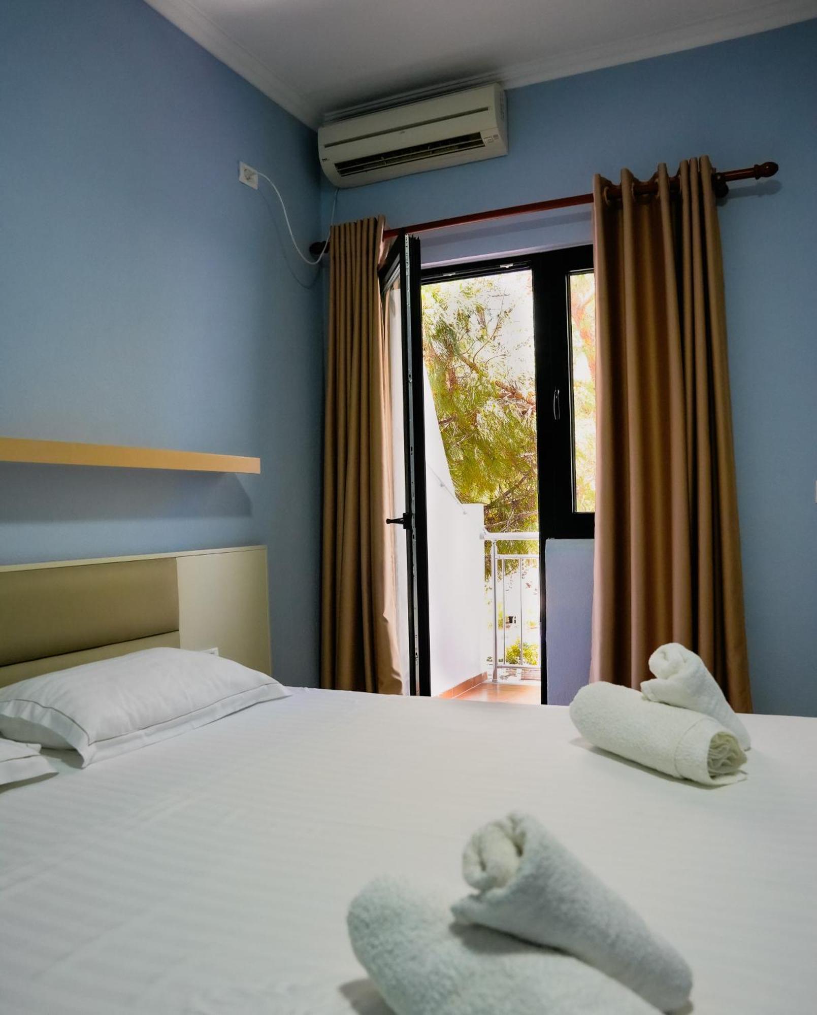 Hotel Andi Durrës Zewnętrze zdjęcie
